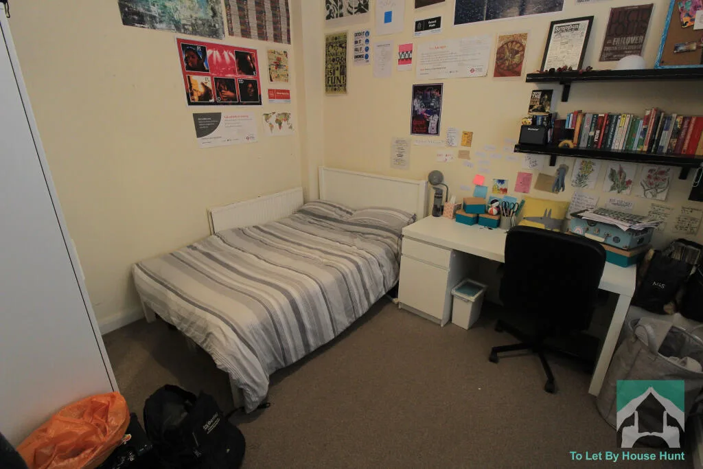 6 bedroom terraced house for rent
