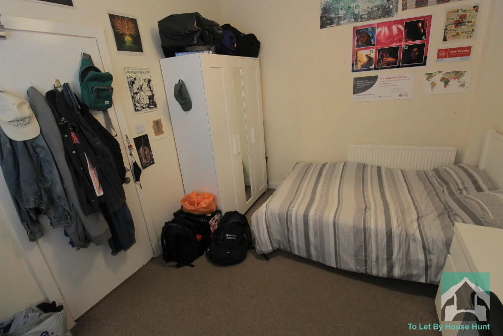 6 bedroom terraced house for rent