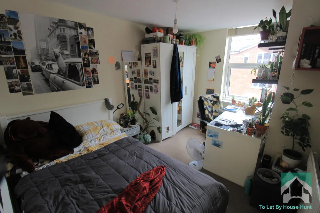 6 bedroom terraced house for rent