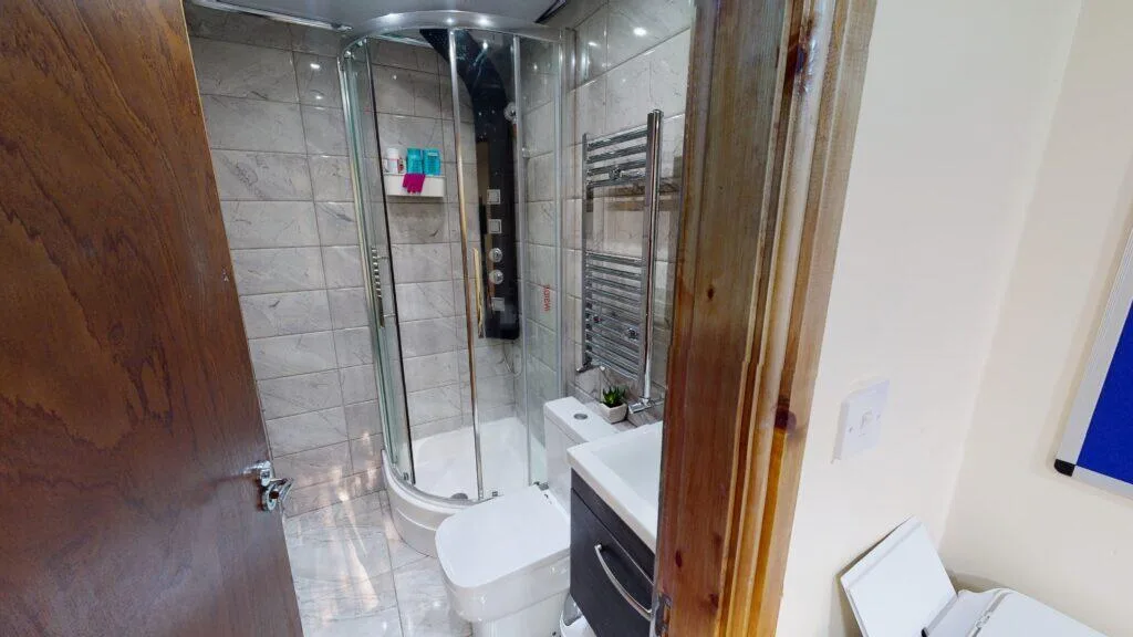 7 bedroom house for rent