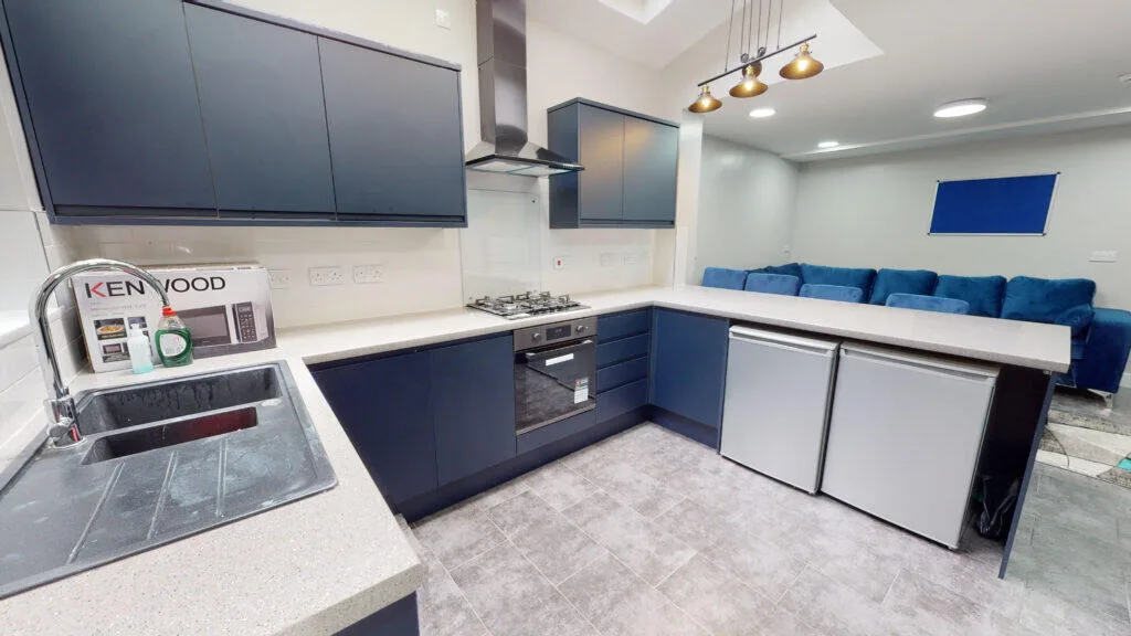 6 bedroom terraced house for rent