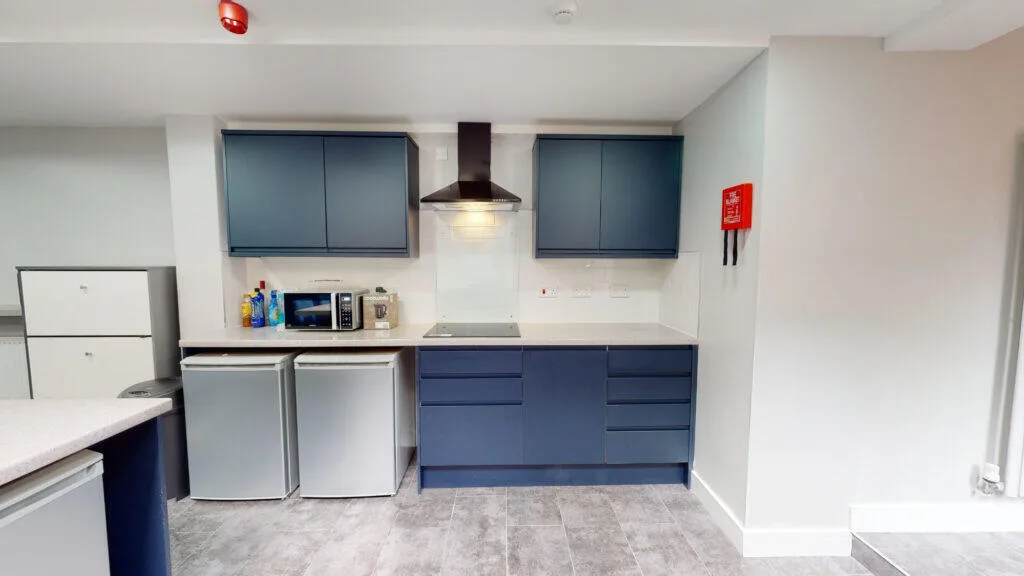 6 bedroom terraced house for rent