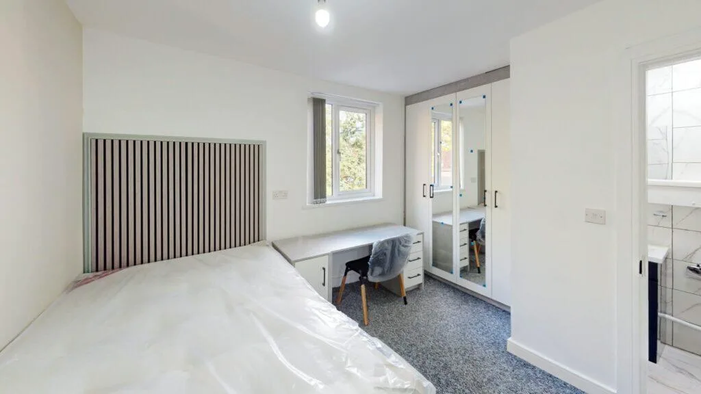 5 bedroom terraced house for rent