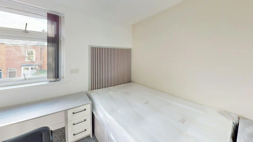 5 bedroom terraced house for rent