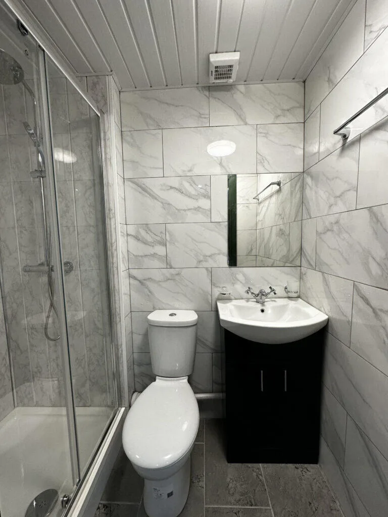 6 bedroom terraced house for rent