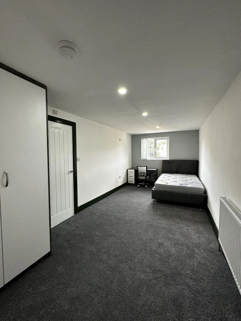 6 bedroom terraced house for rent