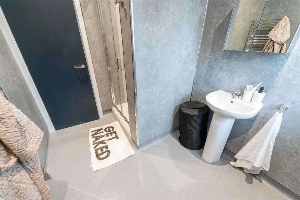 5 bedroom house for rent