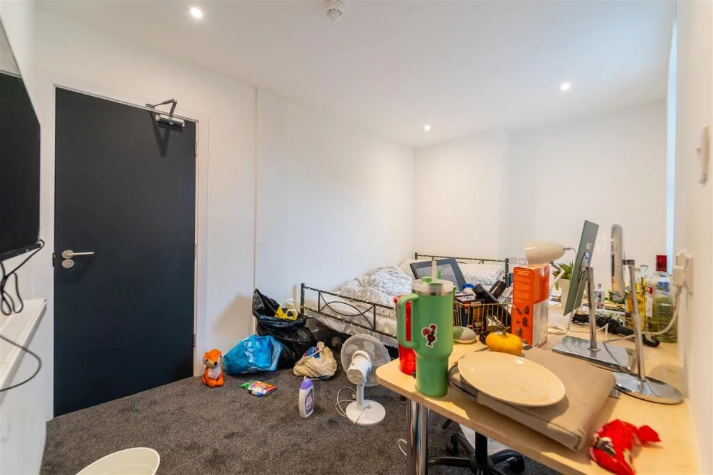 5 bedroom house for rent