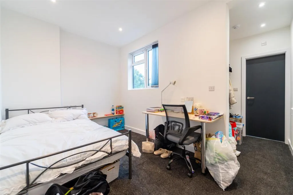5 bedroom house for rent