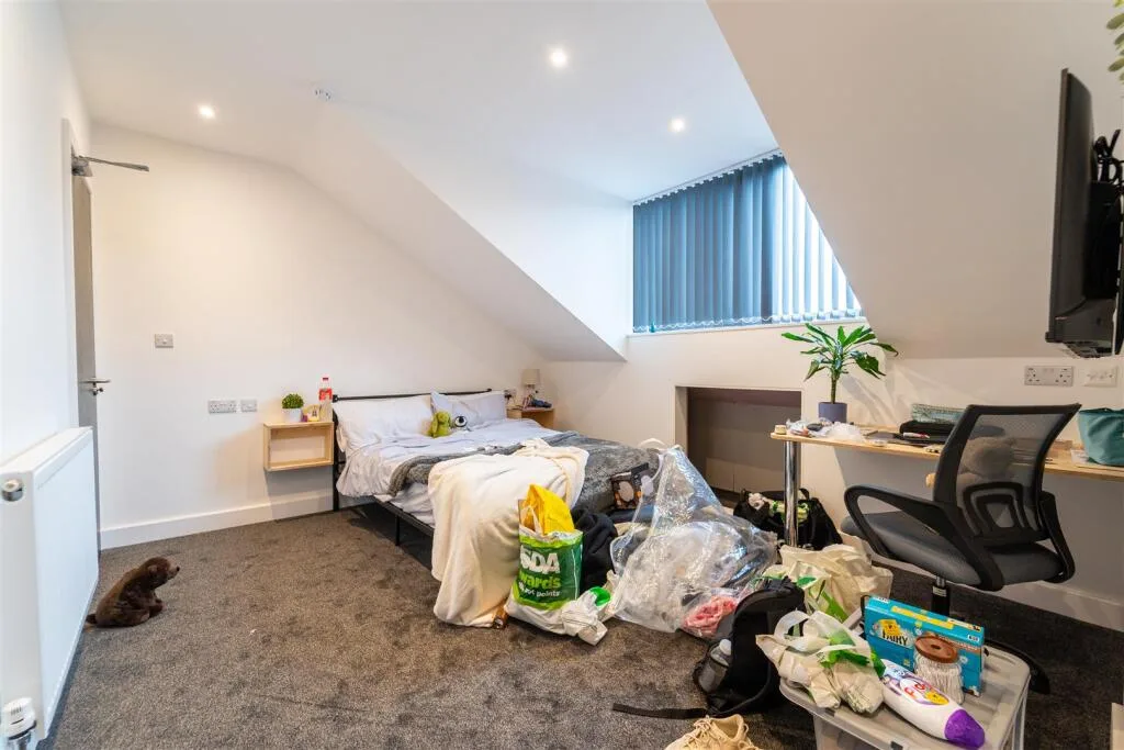 5 bedroom house for rent