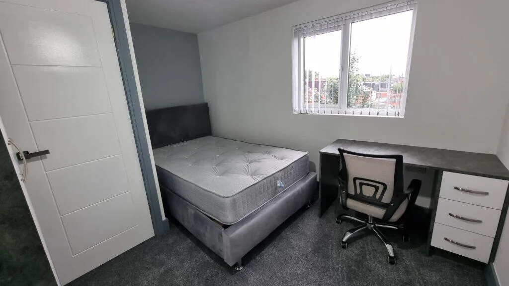 6 bedroom terraced house for rent