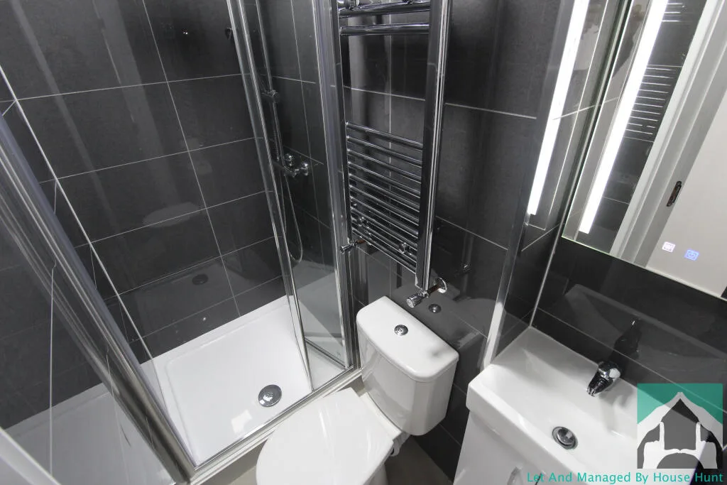 7 bedroom terraced house for rent