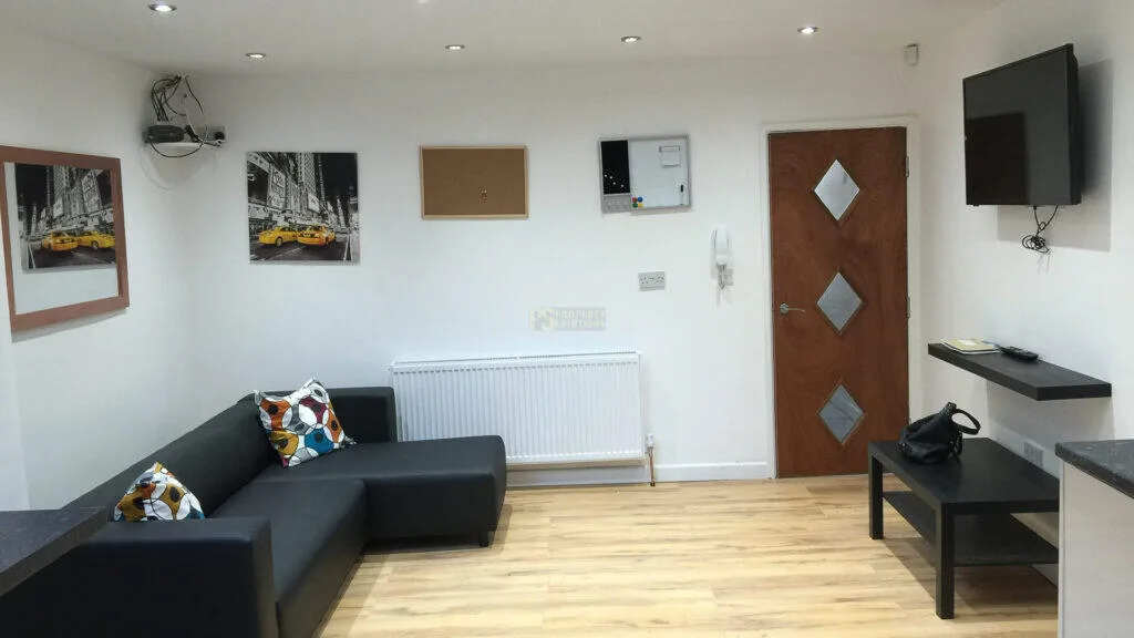 7 bedroom terraced house for rent
