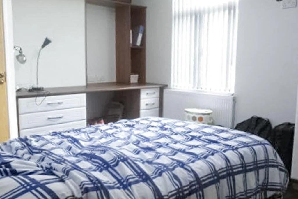 5 bedroom terraced house for rent