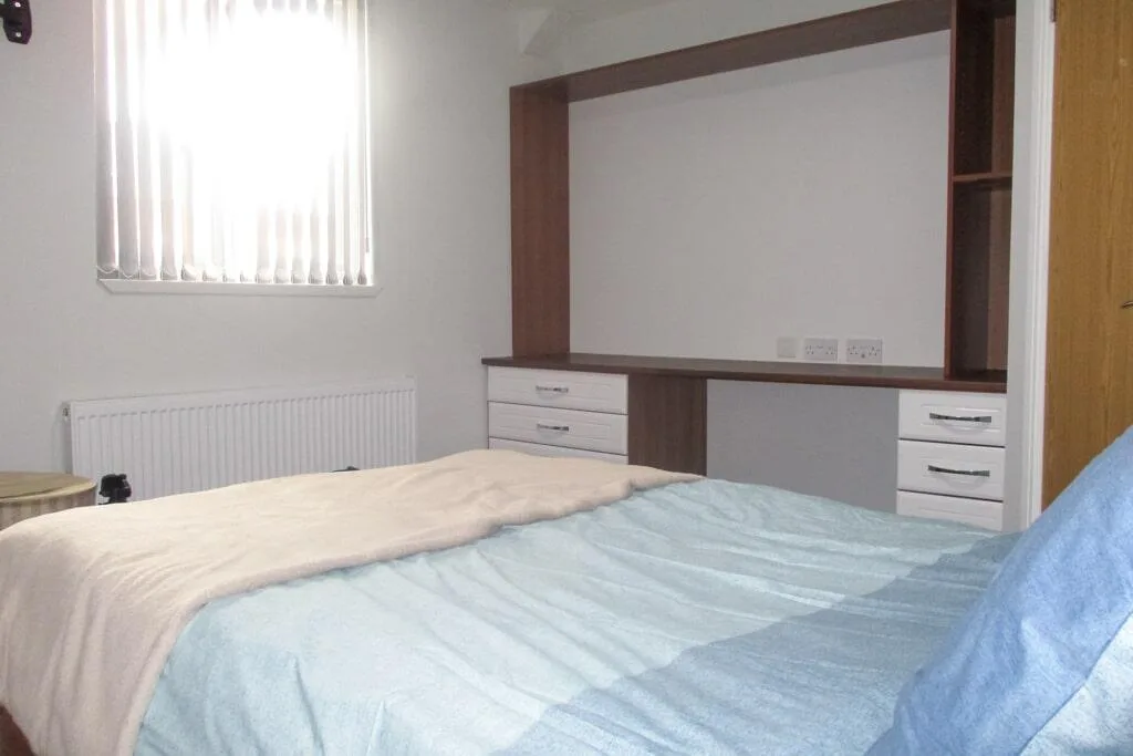 5 bedroom terraced house for rent