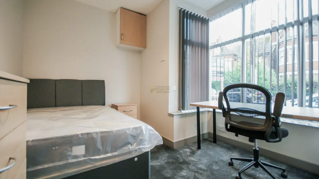 7 bedroom terraced house for rent