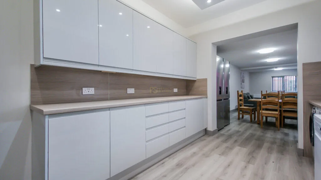 7 bedroom terraced house for rent