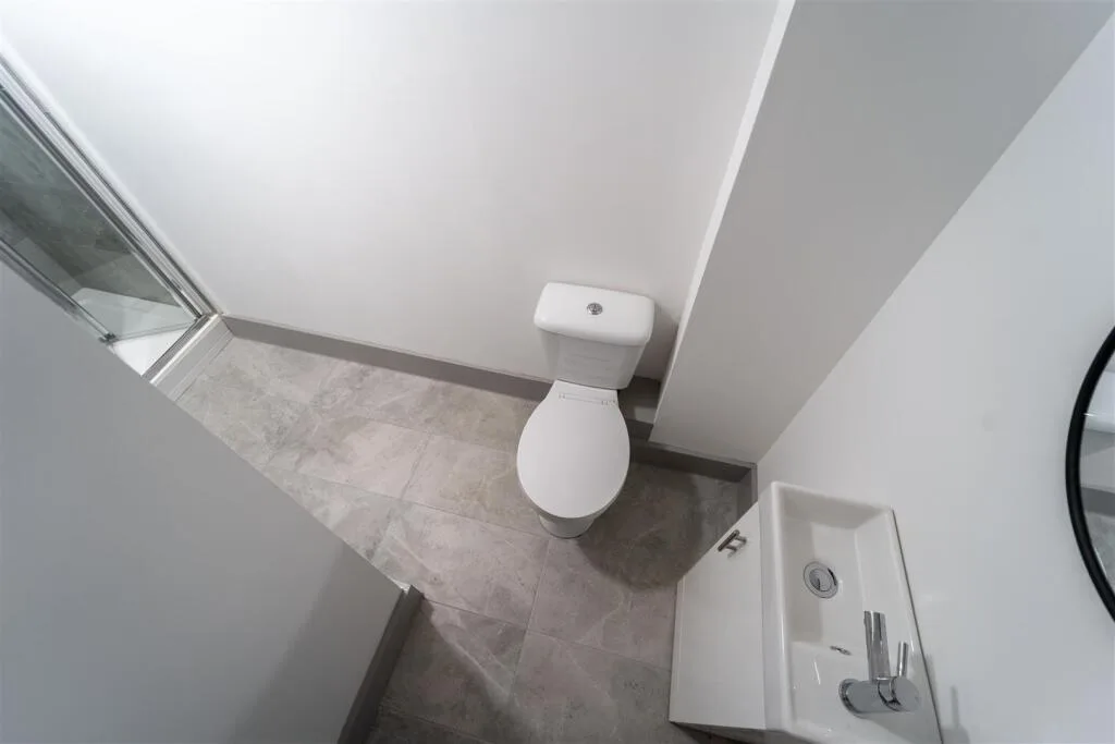 5 bedroom house for rent