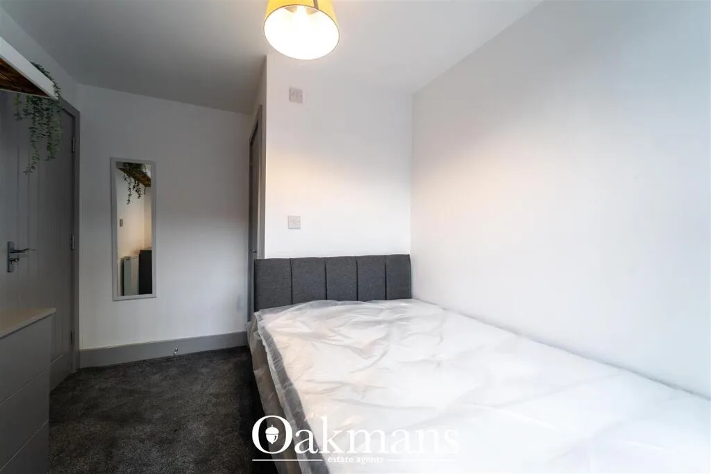 5 bedroom house for rent