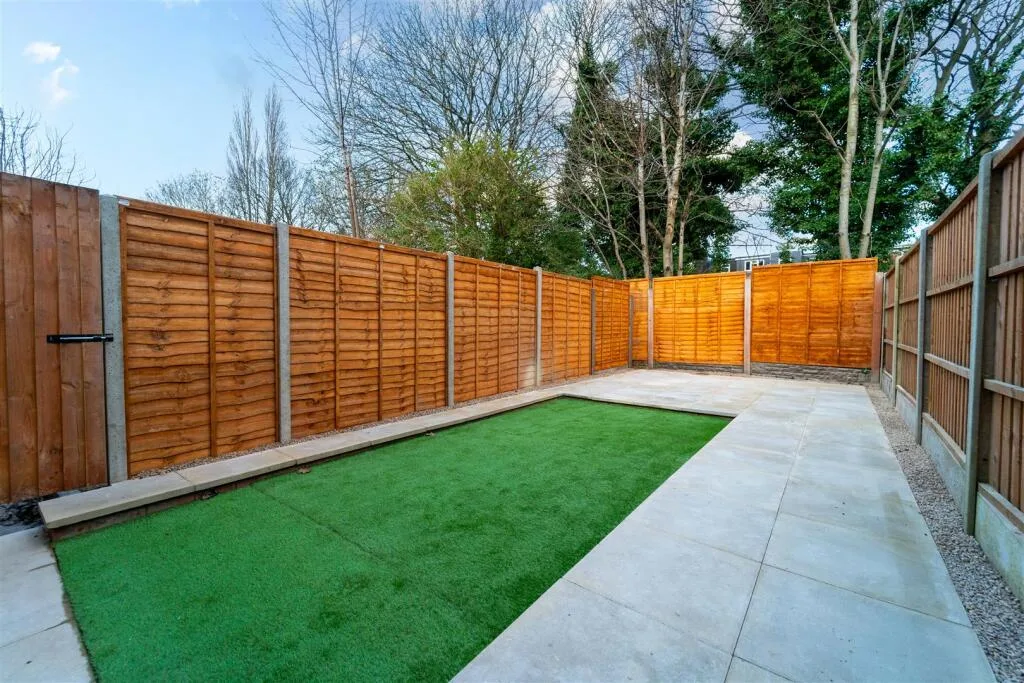 5 bedroom house for rent