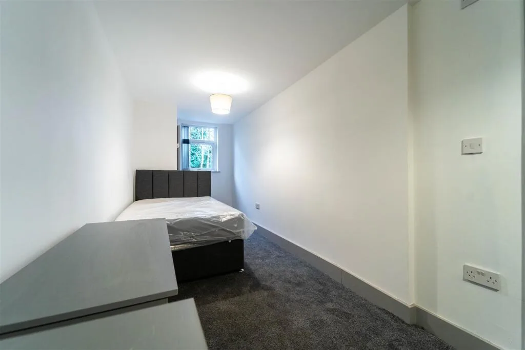 5 bedroom house for rent