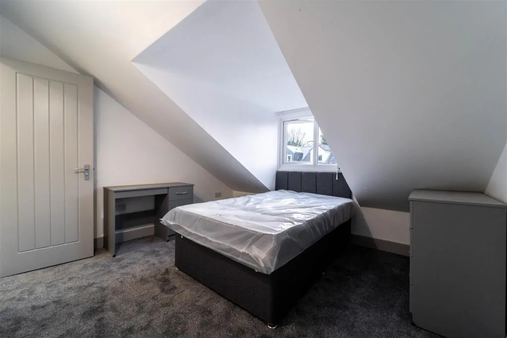 5 bedroom house for rent