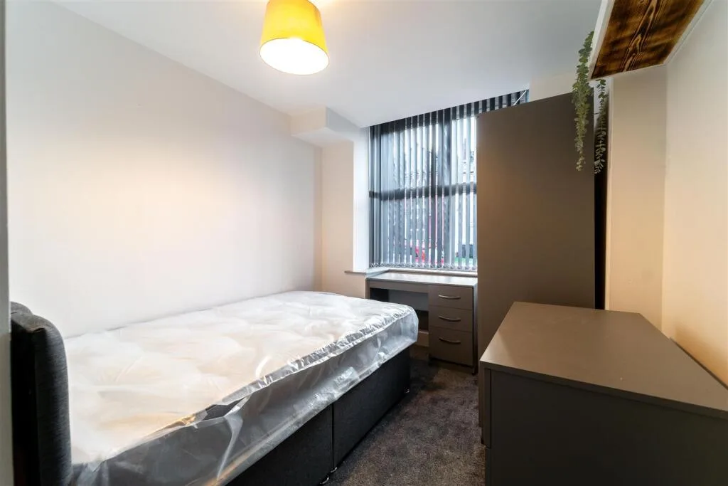 5 bedroom house for rent