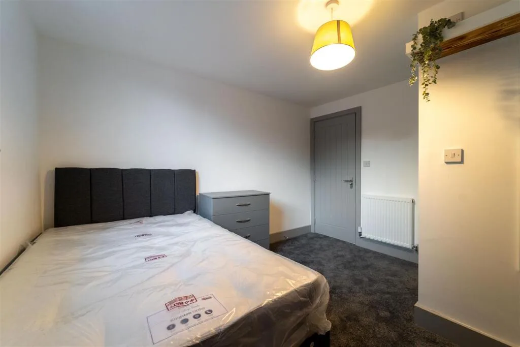 5 bedroom house for rent