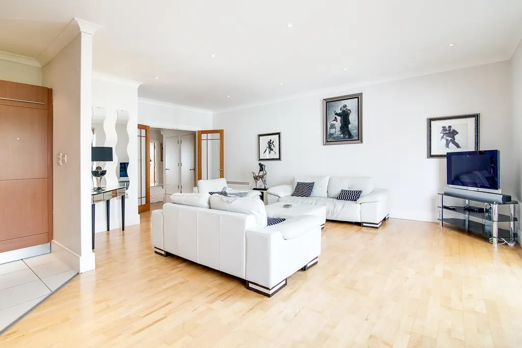 3 bedroom apartment for rent
