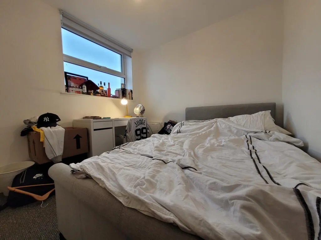 8 bedroom terraced house for rent