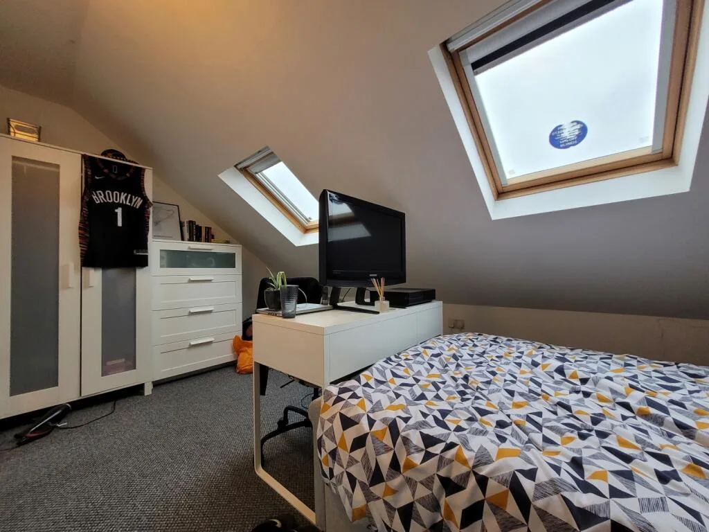 8 bedroom terraced house for rent