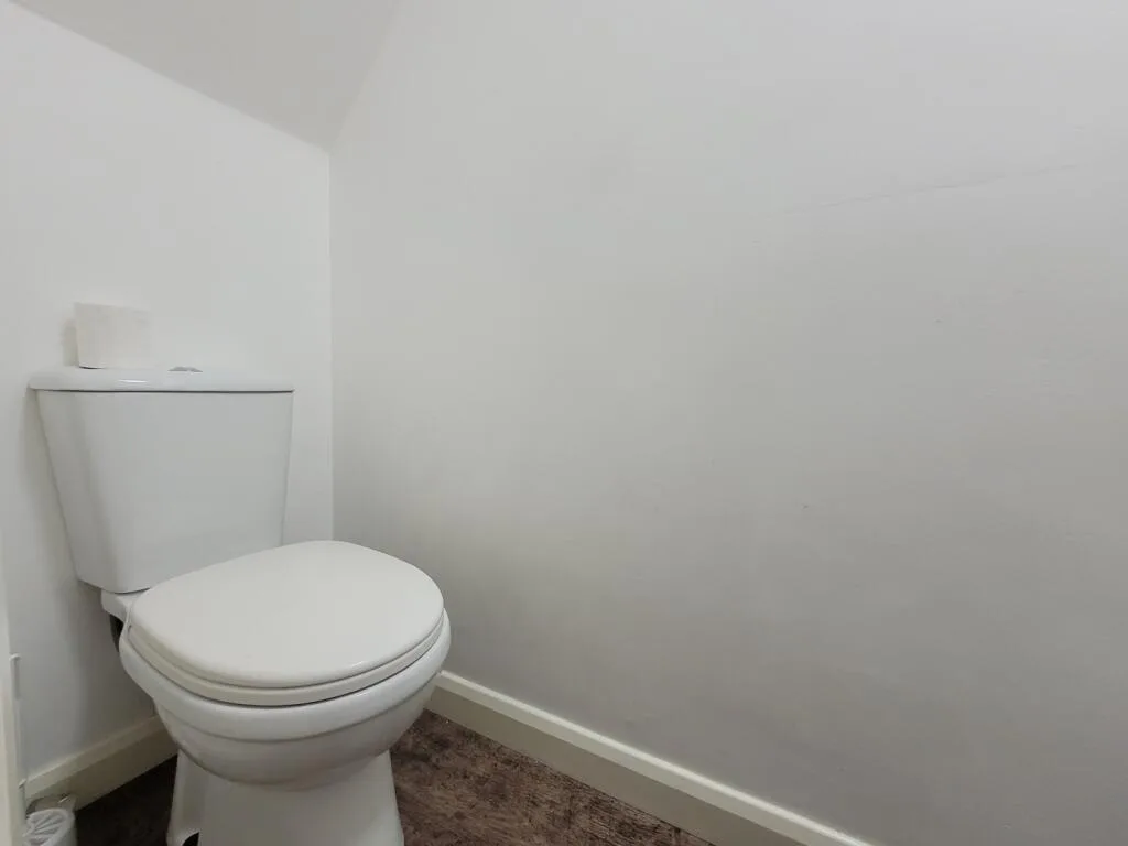 8 bedroom terraced house for rent