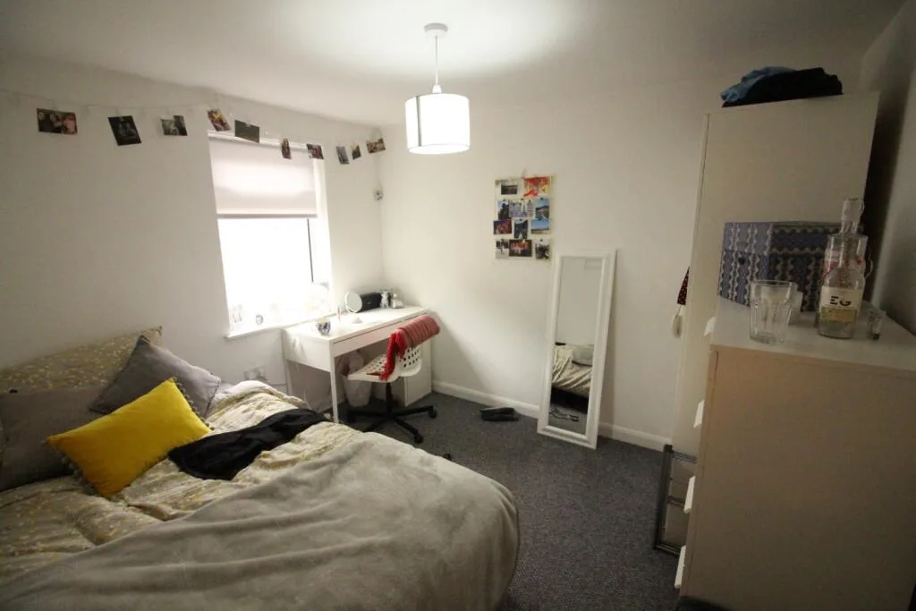 7 bedroom terraced house for rent