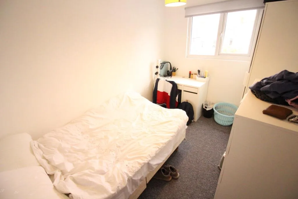 7 bedroom terraced house for rent