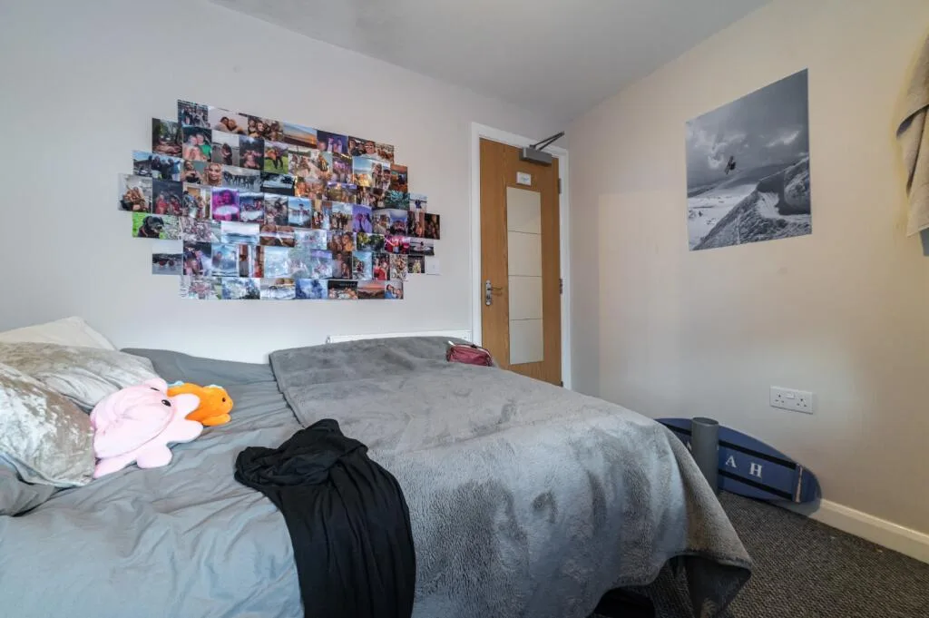 8 bedroom terraced house for rent