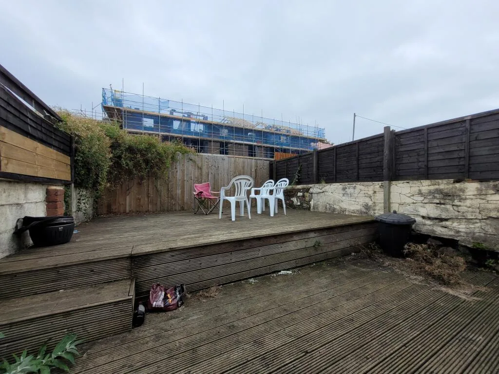8 bedroom terraced house for rent