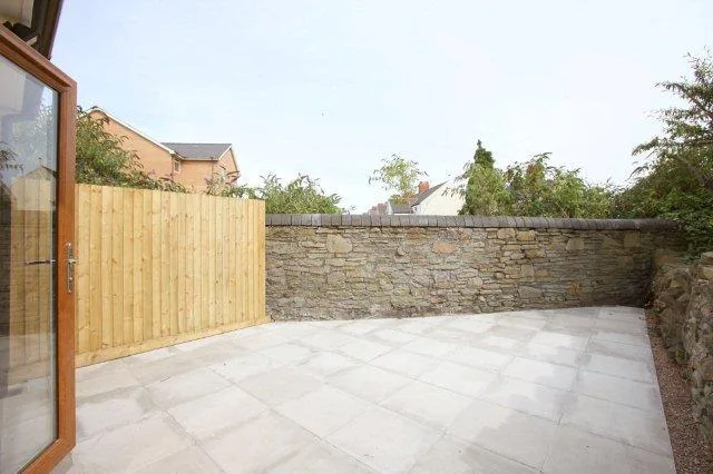 7 bedroom terraced house for rent