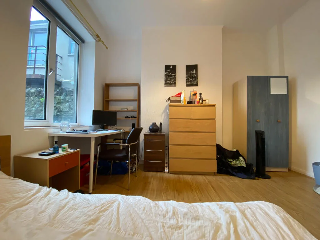 9 bedroom terraced house for rent