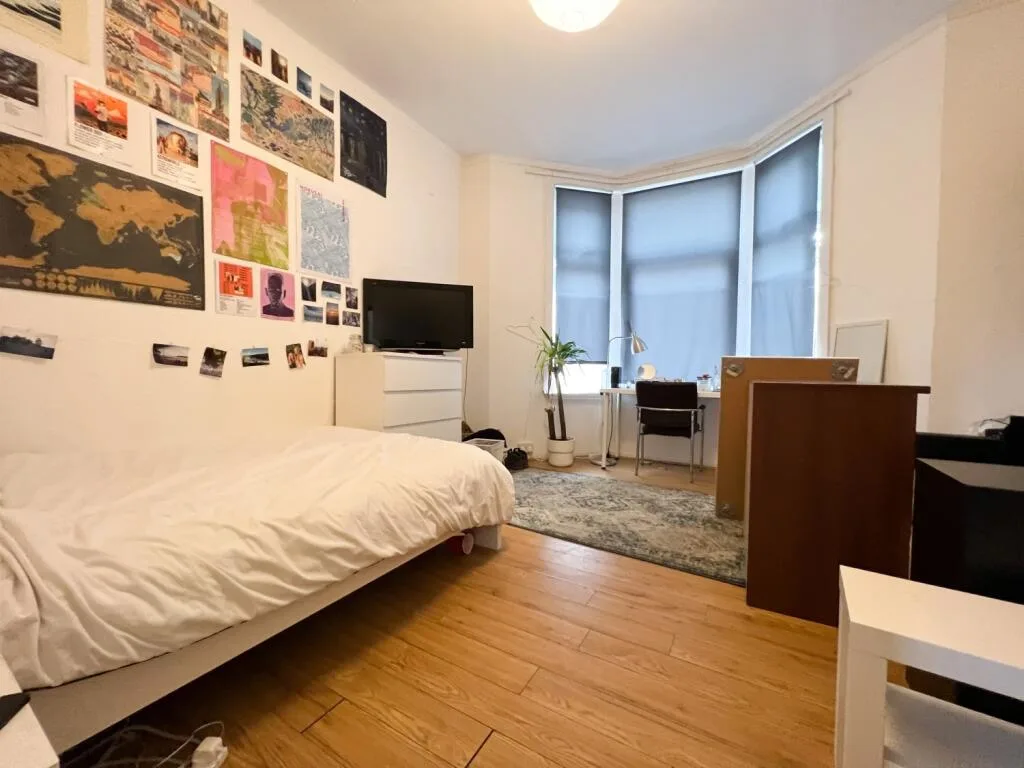 9 bedroom terraced house for rent