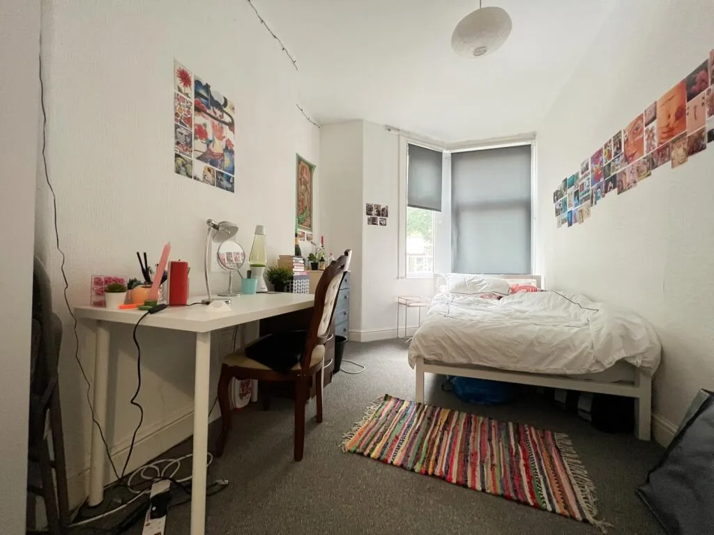 9 bedroom terraced house for rent