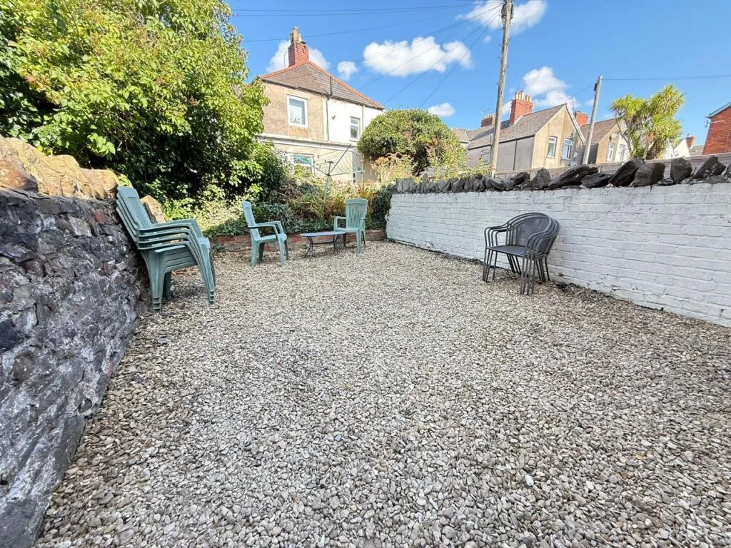 6 bedroom terraced house for rent