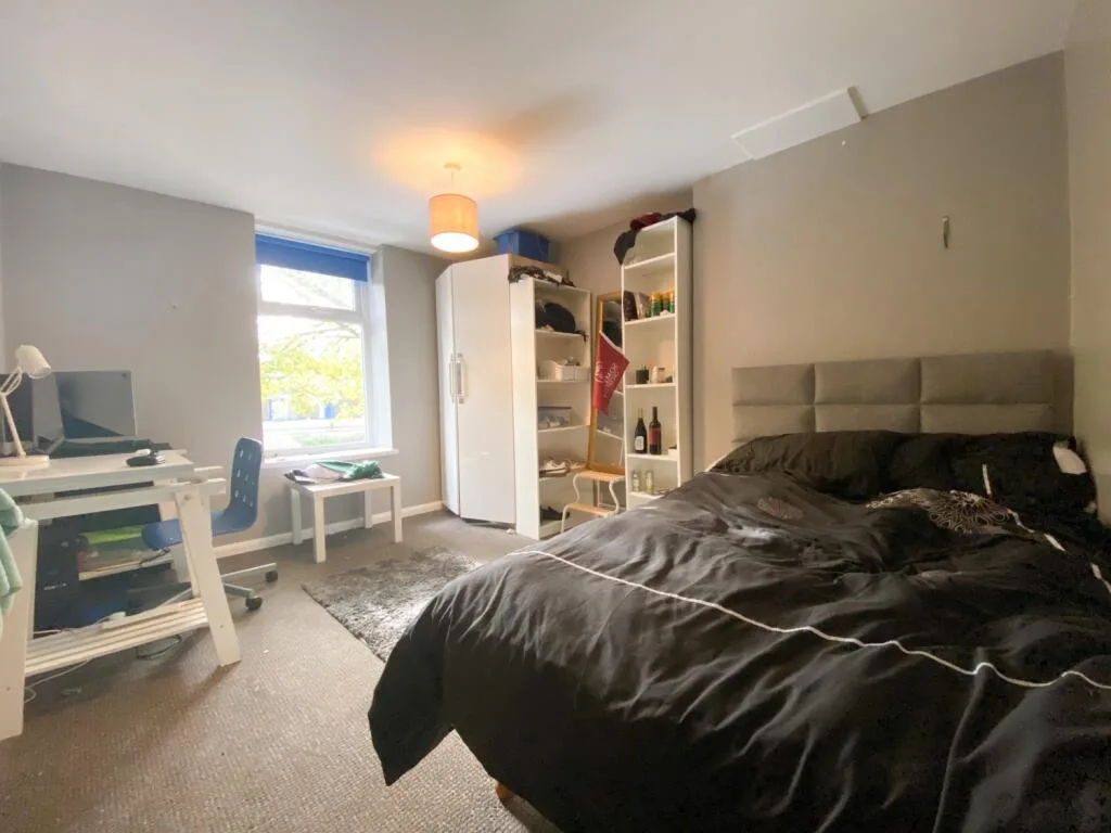 7 bedroom flat for rent