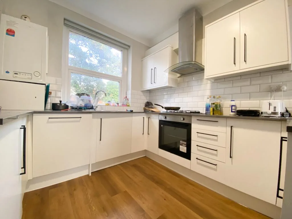 7 bedroom flat for rent