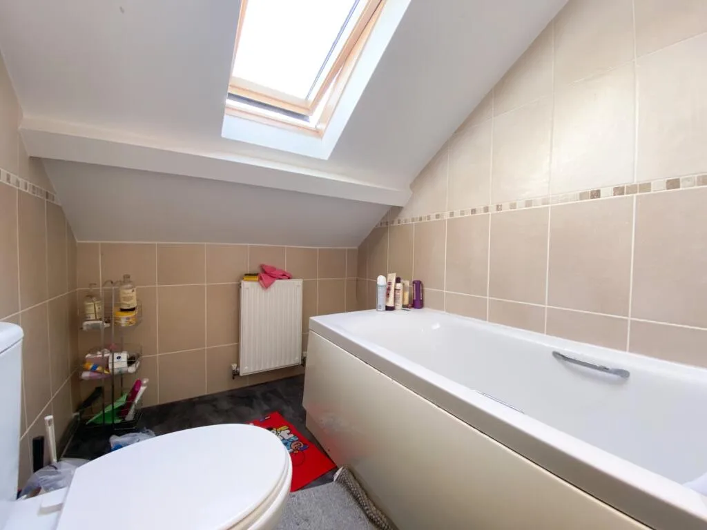 7 bedroom flat for rent