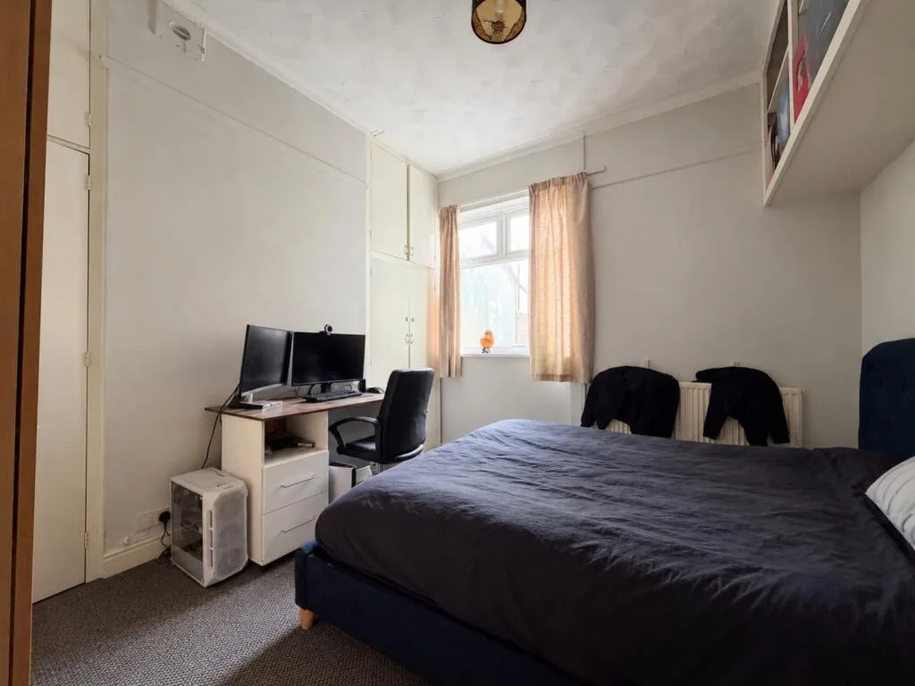 8 bedroom terraced house for rent
