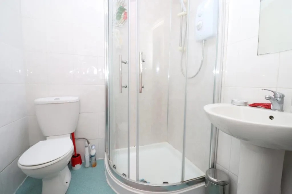 7 bedroom terraced house for rent