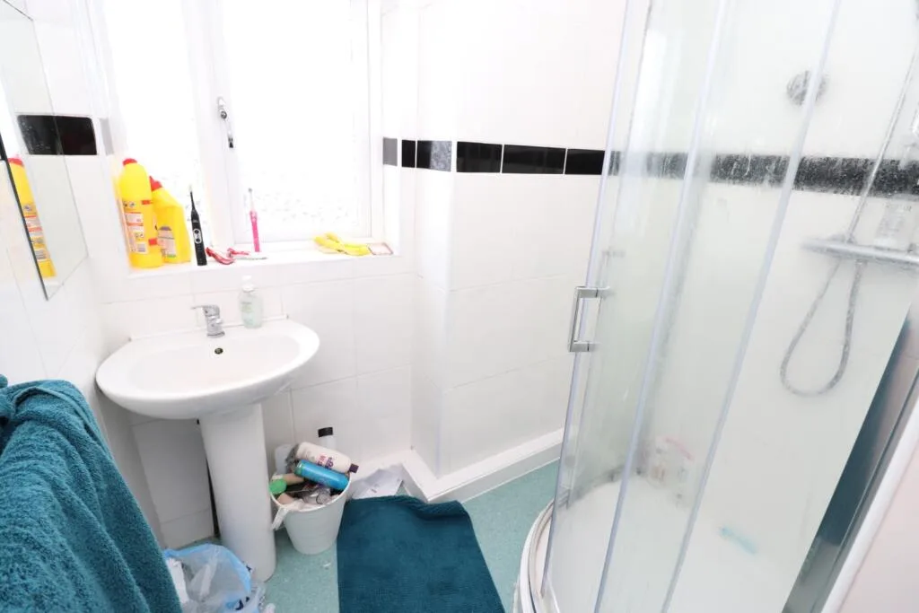 7 bedroom terraced house for rent