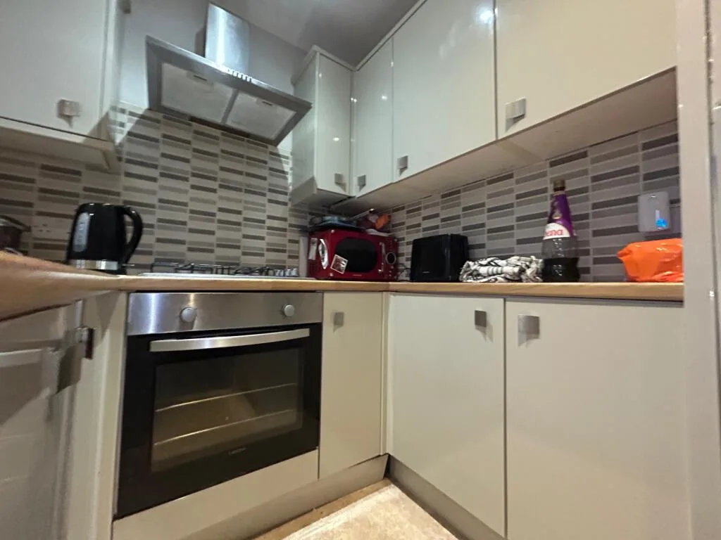 3 bedroom flat for rent