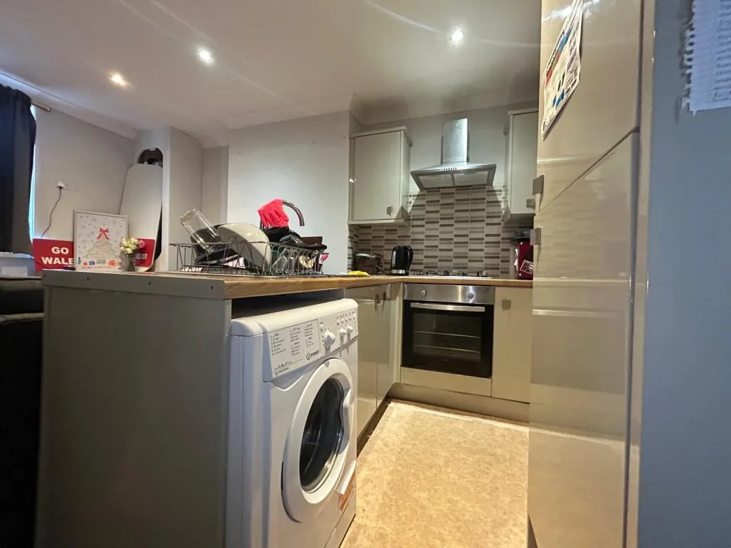 3 bedroom flat for rent