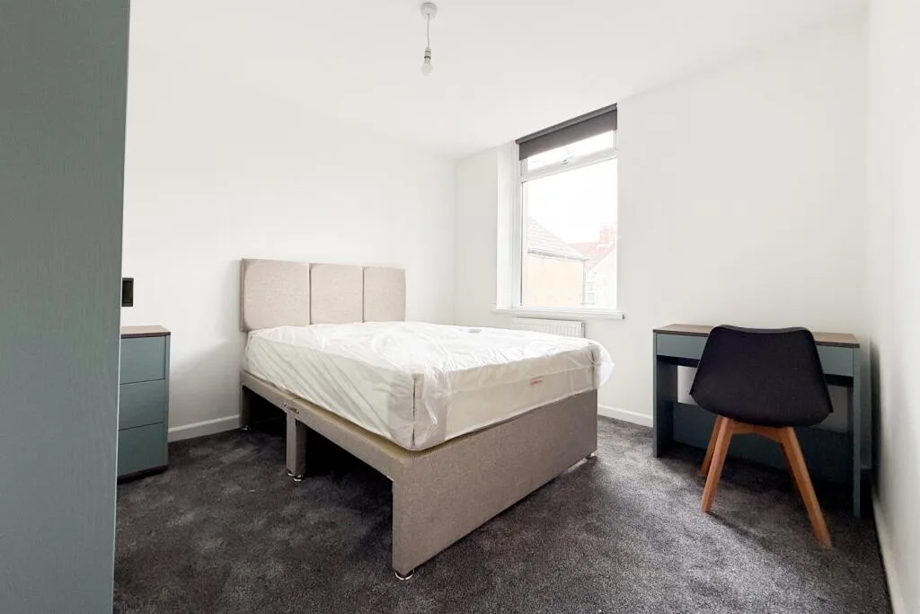 6 bedroom terraced house for rent